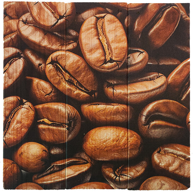 Kaffebønner i 3-planke serien: 3-for-2-rabatten aktiveres automatisk i indkøbskurven, hver gang du vælger 3 motiver. Plankeboardet måler ca. 30x30x4 cm og kan variere lidt i størrelsen afhængigt af vores plankers dimensioner.
