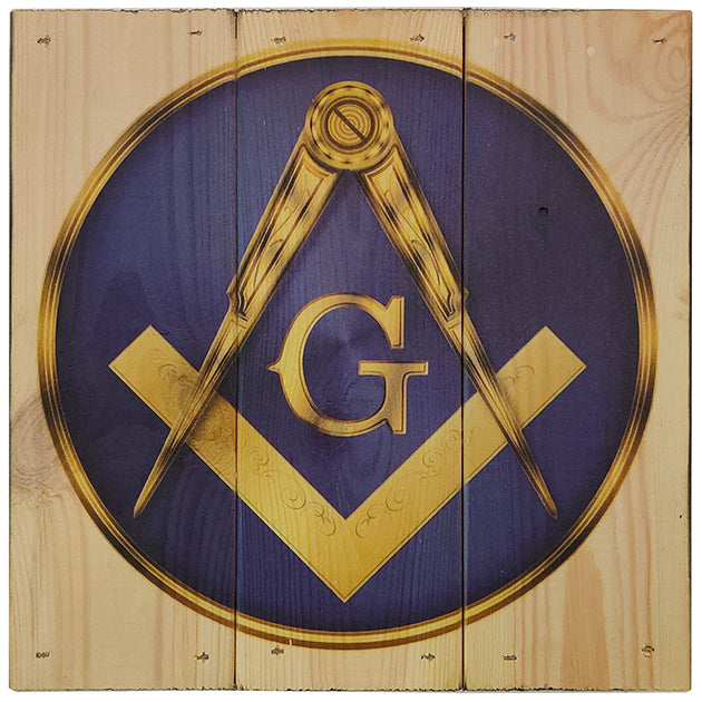 Frimurer Tegn i 3-planke serien: 3-for-2-rabatten aktiveres automatisk i indkøbskurven, hver gang du vælger 3 motiver. Plankeboardet måler ca. 30x30x4 cm og kan variere lidt i størrelsen afhængigt af vores plankers dimensioner.