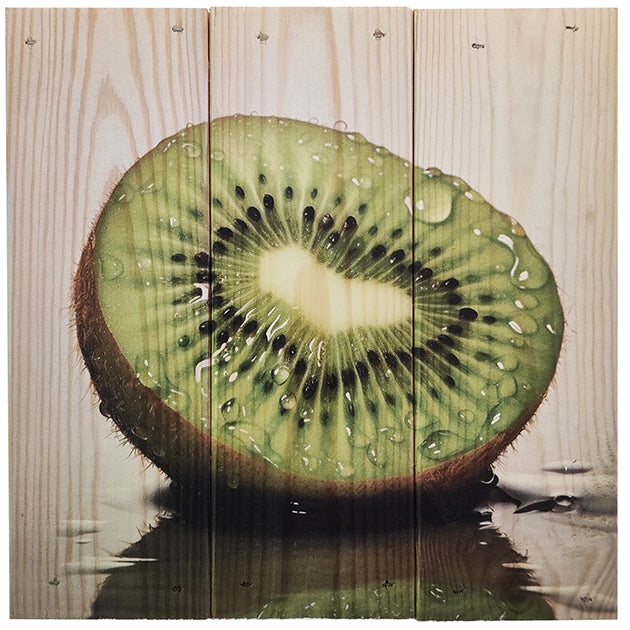 Kiwi i 3-planke serien: 3-for-2-rabatten aktiveres automatisk i indkøbskurven, hver gang du vælger 3 motiver. Plankeboardet måler ca. 30x30x4 cm og kan variere lidt i størrelsen afhængigt af vores plankers dimensioner.