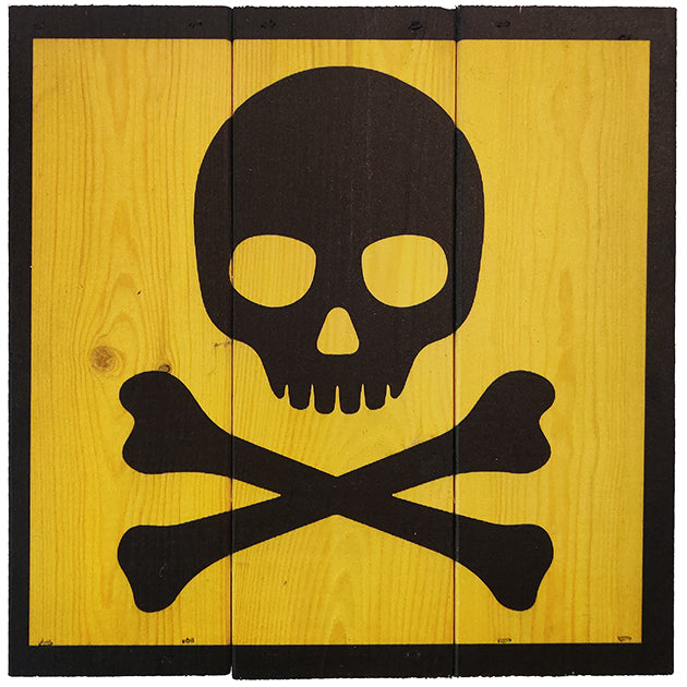 Giftskilt i 3-planke serien: 3-for-2-rabatten aktiveres automatisk i indkøbskurven, hver gang du vælger 3 motiver. Plankeboardet måler ca. 30x30x4 cm og kan variere lidt i størrelsen afhængigt af vores plankers dimensioner.