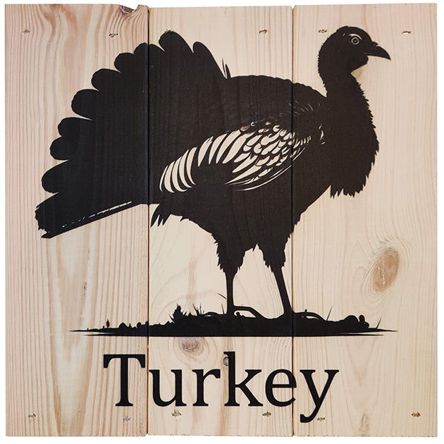 Kalkun i 3-planke serien: 3-for-2-rabatten aktiveres automatisk i indkøbskurven, hver gang du vælger 3 motiver. Plankeboardet måler ca. 30x30x4 cm og kan variere lidt i størrelsen afhængigt af vores plankers dimensioner.