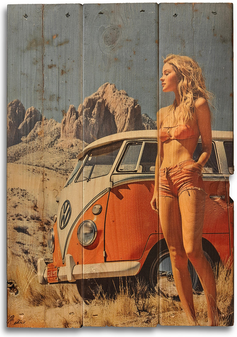 VW T1 på bjerg i gammel pin-up stil, lavet på plankeboard inkl. ophæng. Fås i flere størrelser.