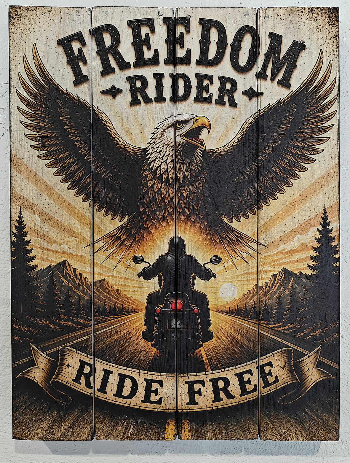 WallZoo-motivet “Freedom Rider” på plankeboard, produceret i forbindelse med Super Rally 2026 i Fredericia.